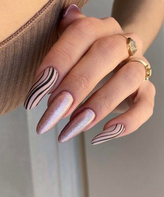 21 Elegant Summer Nails 2024: Chic Designs, Classy Reds, Almond Shapes & DIY Tips