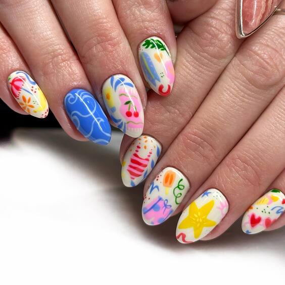 22 End of Summer Nail Designs: Explore Vibrant Colors and Creative Art