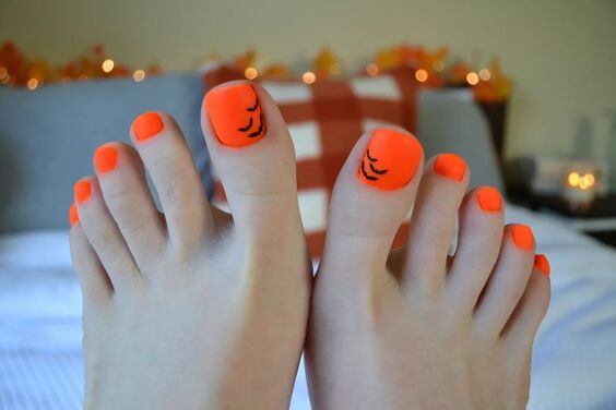 21 Toe Nail Color Ideas 2024: Trendy Designs for Every Season & Style