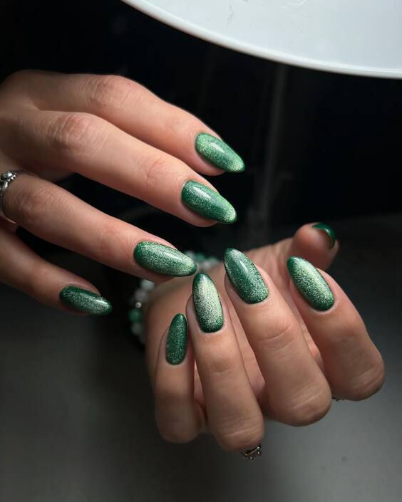 20 Stunning Fall Green Nail Designs for a Trendy Manicure