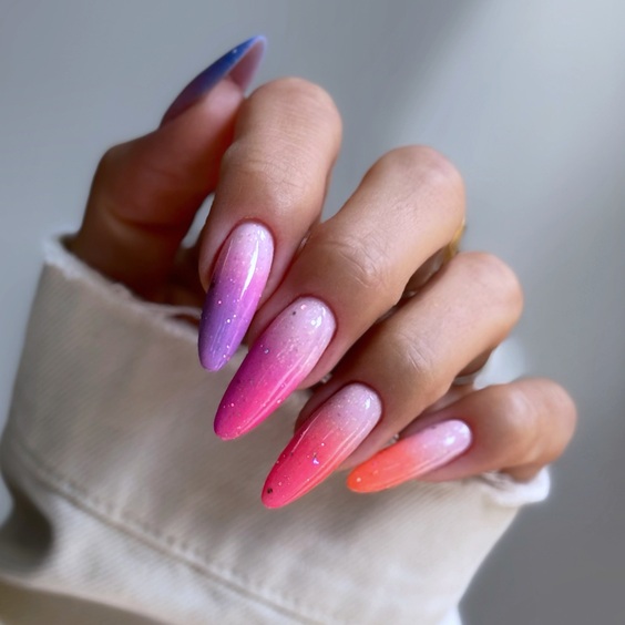 22 Stunning Nail Art Trends for Augus Nails 2024: Vibrant Designs & DIY Tips