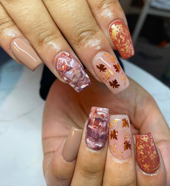 21 Stunning Fall-Themed Nail Designs to Try This Season