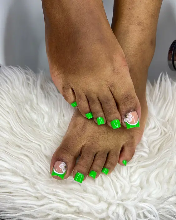 22 Stunning Beach Summer Toe Nails: Colorful Designs & DIY Tips for Stylish Feet