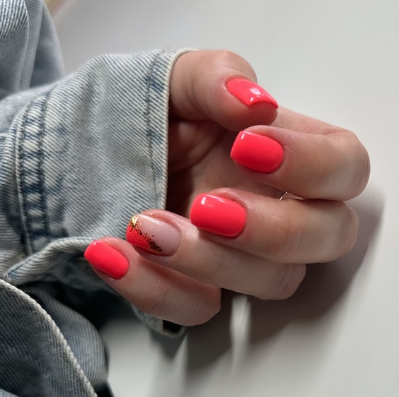 20 Stunning Coral Beach Nail Designs for Vibrant Summer Style