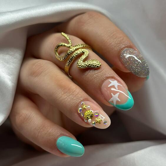 21 Beach Nails Trends: Elegant Designs for Every Seaside Adventure