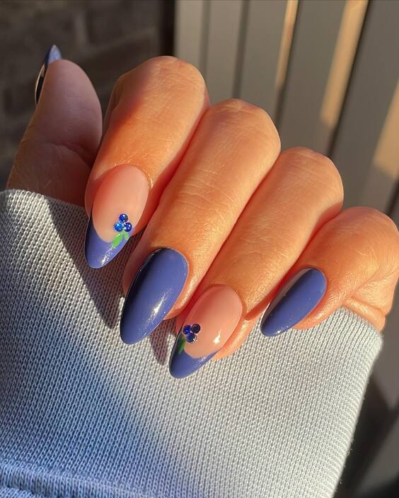 22 Vibrant July 2024 Nail Trends: Bold Colors & Elegant Designs