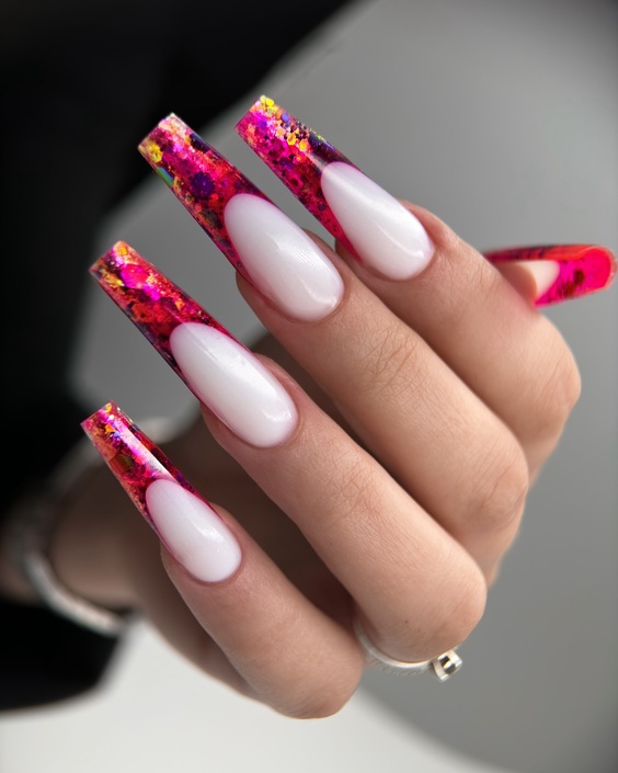 22 Stunning Nail Art Trends for Augus Nails 2024: Vibrant Designs & DIY Tips