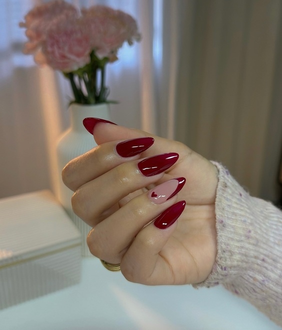 21 Stunning Fall Almond-Shaped Nail Designs to Try This Season