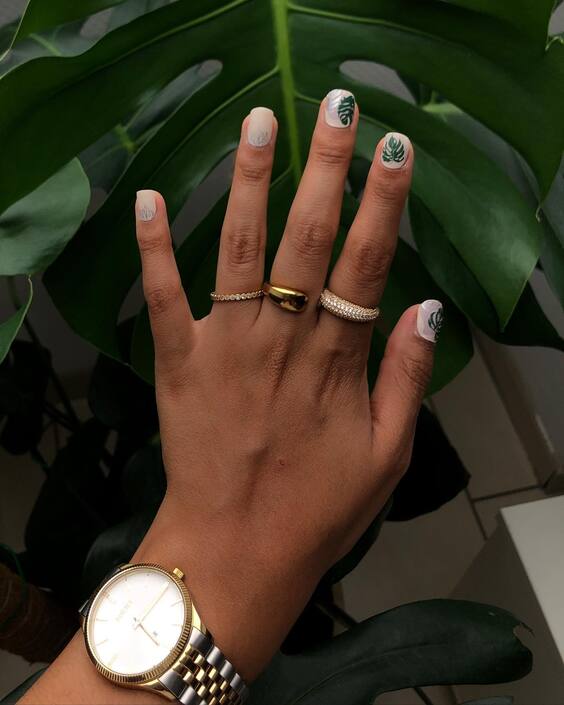 22 Tropical Nail Art Ideas: Vibrant Designs for Beach & Vacation Style