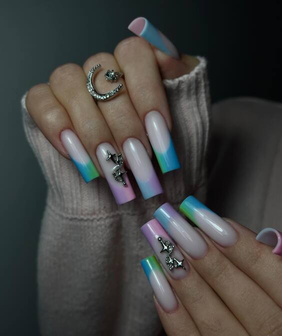 22 Stunning Nail Art Trends for Augus Nails 2024: Vibrant Designs & DIY Tips