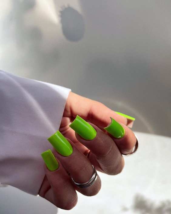 22 Stunning Nail Art Trends for Augus Nails 2024: Vibrant Designs & DIY Tips