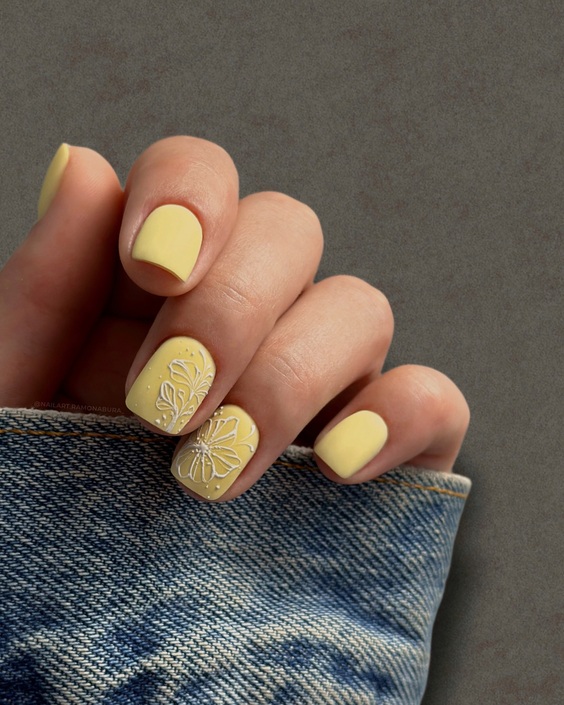 21 Gorgeous Fall Coffin Nail Designs for 2024