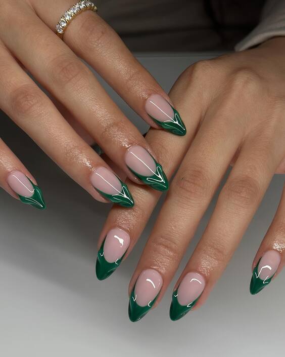 21 Stunning Fall Almond-Shaped Nail Designs to Try This Season