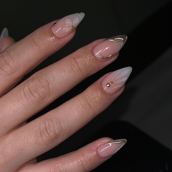 21 Stunning Fall Almond-Shaped Nail Designs to Try This Season