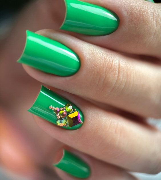 23 Stunning Beach Vacation Nail Designs: Top Trends for Your Next Getaway