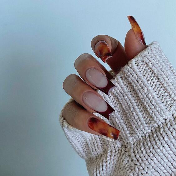 20 Stunning Burgundy Fall Nail Designs to Try This Season