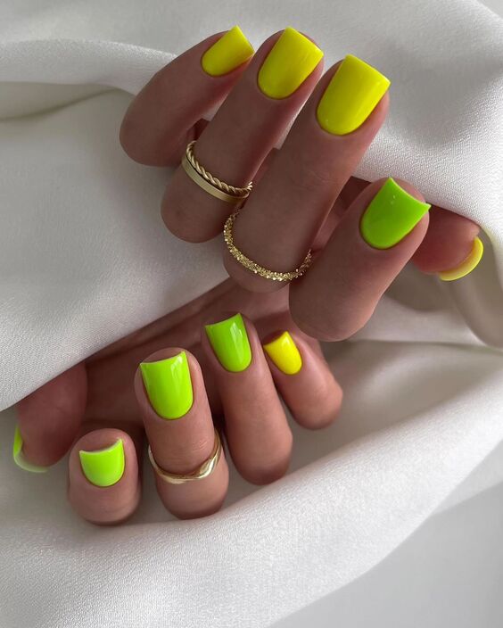 23 Stunning Beach Vacation Nail Designs: Top Trends for Your Next Getaway