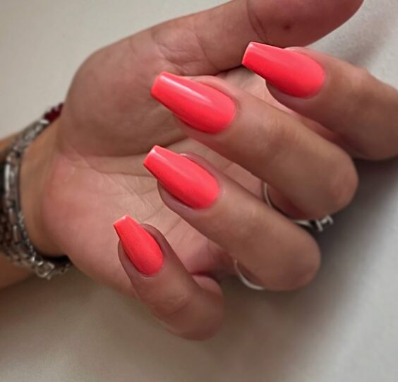 20 Stunning Coral Beach Nail Designs for Vibrant Summer Style