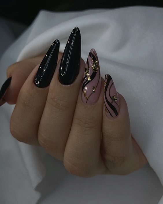 22 Stunning Nail Art Trends for Augus Nails 2024: Vibrant Designs & DIY Tips