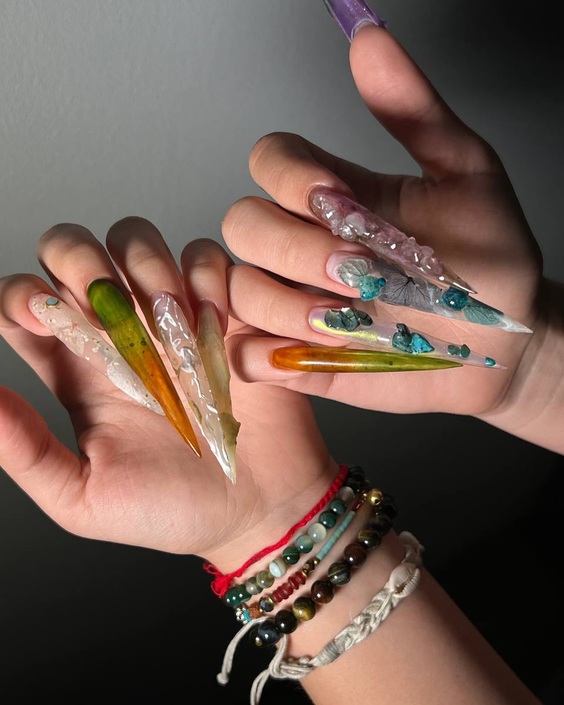 22 Vibrant July 2024 Nail Trends: Bold Colors & Elegant Designs