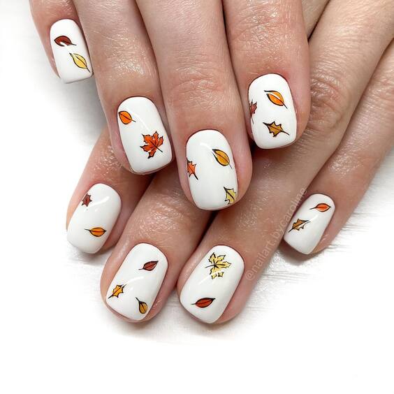 20 Embrace Fall with Stunning Leaves Nail Art Designs