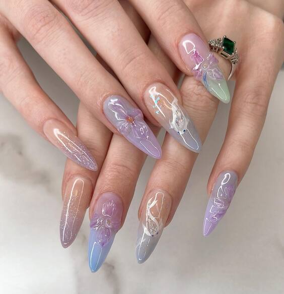 21 Stunning Fall Almond-Shaped Nail Designs to Try This Season