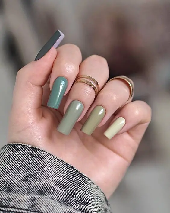 22 Best Early Fall Nail Colors: Trendy Ideas