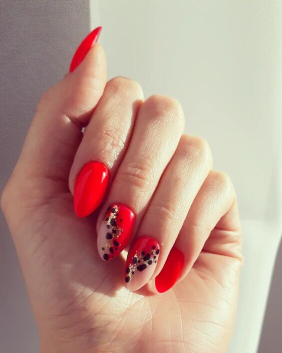 20 Stunning Coral Beach Nail Designs for Vibrant Summer Style