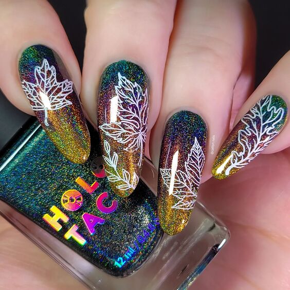 20 Embrace Fall with Stunning Leaves Nail Art Designs