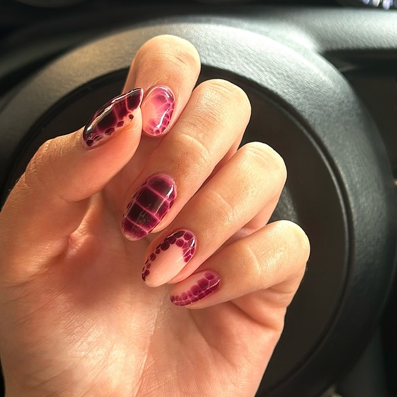 20 Stunning Burgundy Fall Nail Designs to Try This Season