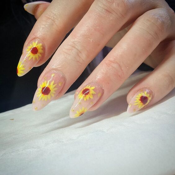 21 Stunning Fall Sunflower Nail Designs for a Seasonal Refresh