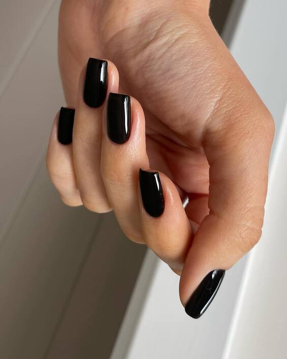 23 Trendy Short Fall Acrylic Nails: Explore Top Designs!