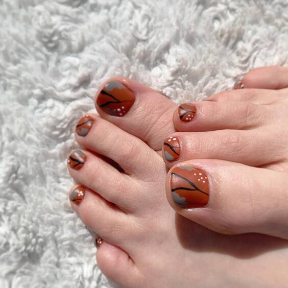 20 Fall Toe Nail Art Designs: Explore Seasonal Style & Color Trends