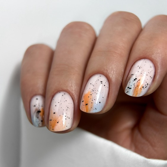 23 Best Fall Nail Colors: Trendy Designs and DIY Tips