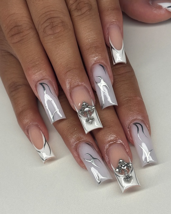 22 Elegant White Fall Nail Designs for a Chic Autumn Look