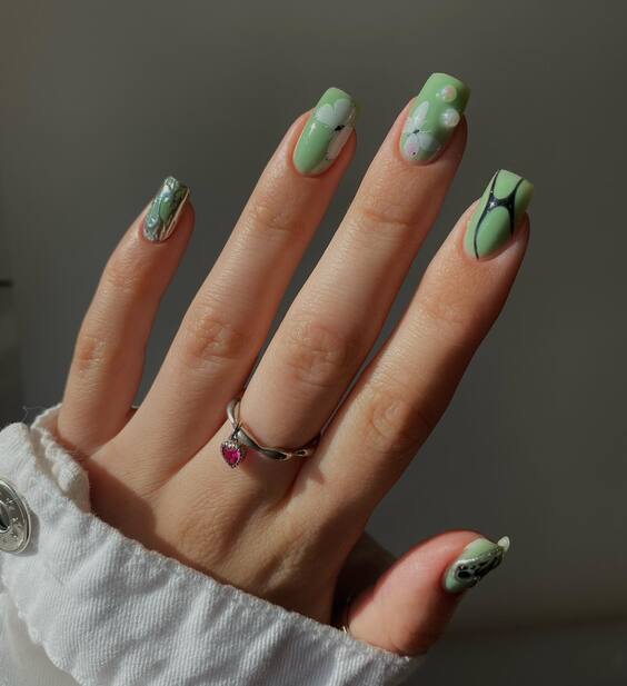 20 Elegant Olive Green Fall Nail Designs for Autumn