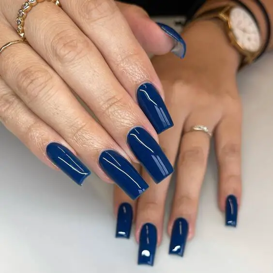 21 Stunning Navy Blue Nail Designs for a Chic Fall Look