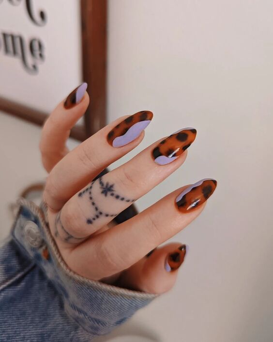 22 Explore Stunning Fall Themed Nails: Designs, Ideas, and Tips for Autumn