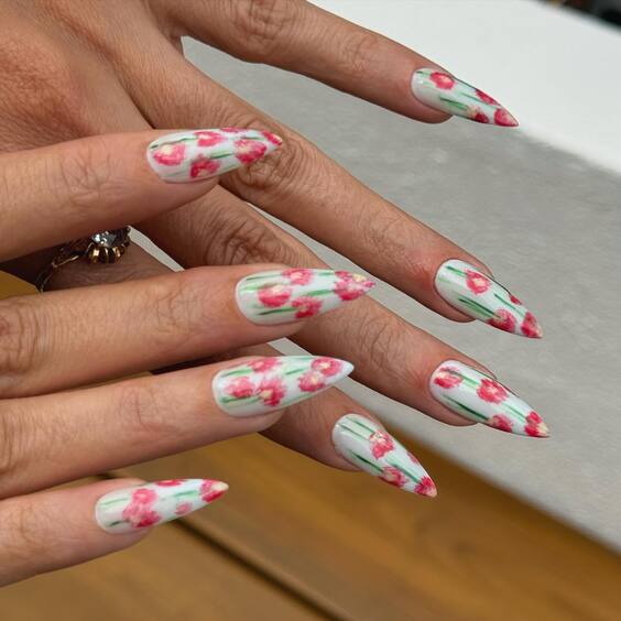 22 Fall Flowers Nail Art 2024: Chic Designs for Every Occasion