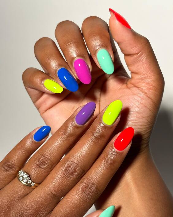 21 Vibrant Fall Nail Designs for Dark Skin 2024: Trendy & Bold Styles