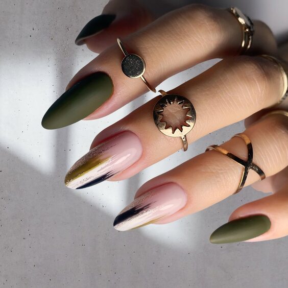 20 Elegant Olive Green Fall Nail Designs for Autumn