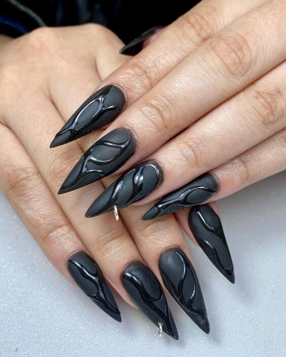 20 Goth Fall Nails Guide: Top Designs for a Mysterious Autumn Look