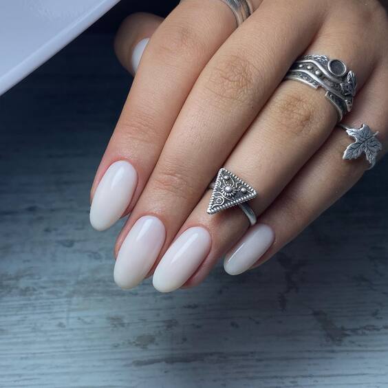 19 Stunning Nude Nail Colors for Every Skin Tone: Tips & Styles 2024