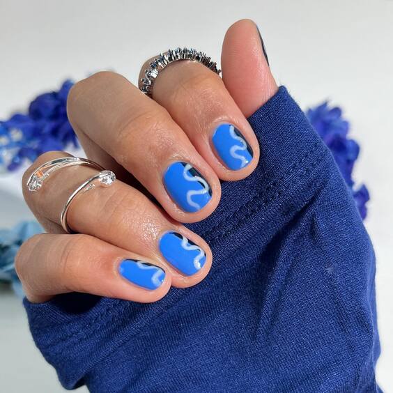 21 Fall Blue Nails 2024: Trendy Designs with Gold Flakes & French Tips