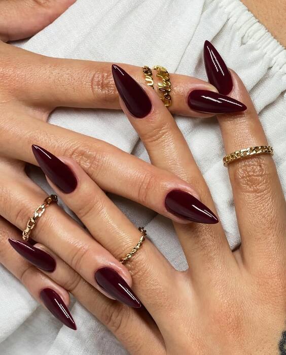 23 Best Fall Nail Colors: Trendy Designs and DIY Tips