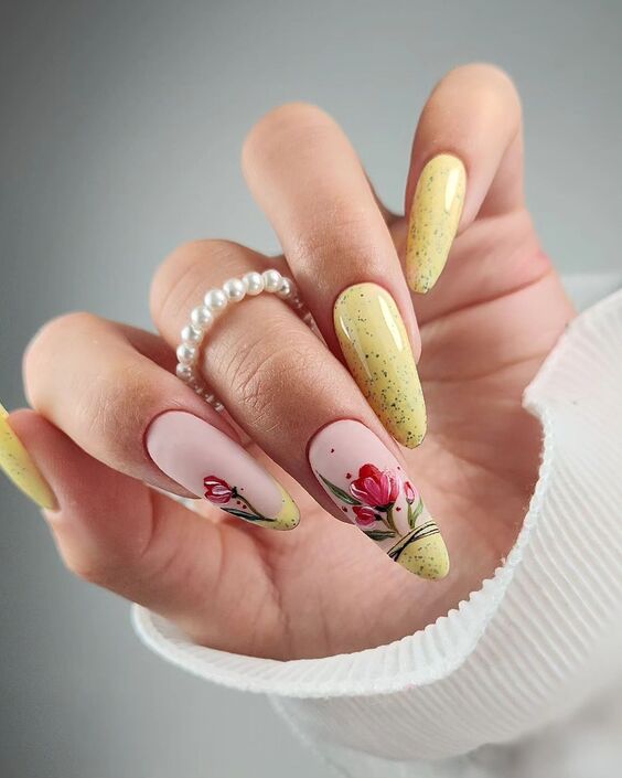 22 Fall Flowers Nail Art 2024: Chic Designs for Every Occasion