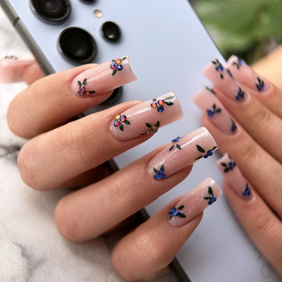 22 Elegant Fall Birthday Nails: Top Styles for Your Special Day!