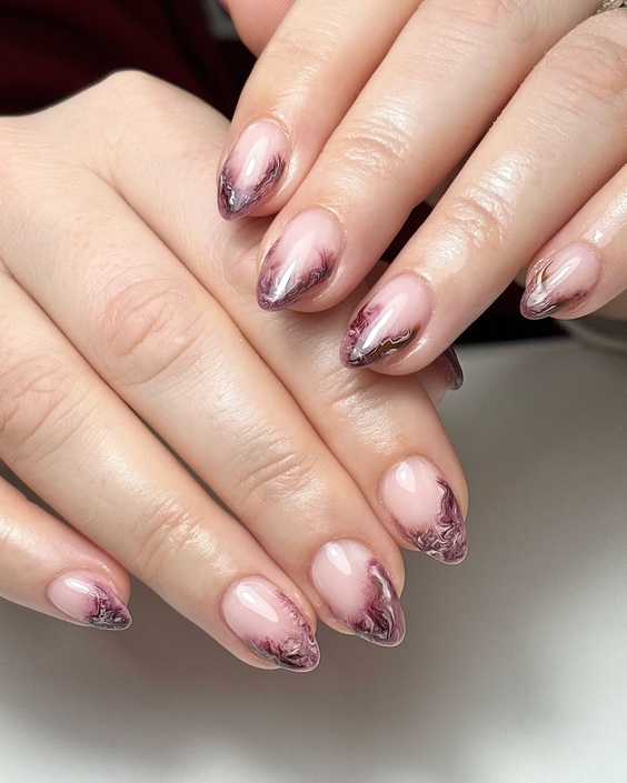 21 Elegant Fall Oval Nail Designs to Elevate Your Autumn Style