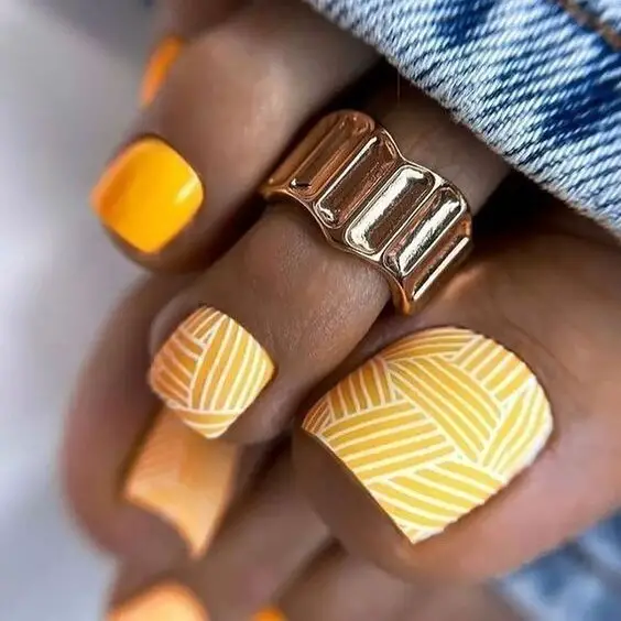 20 Fall Toe Nail Art Designs: Explore Seasonal Style & Color Trends