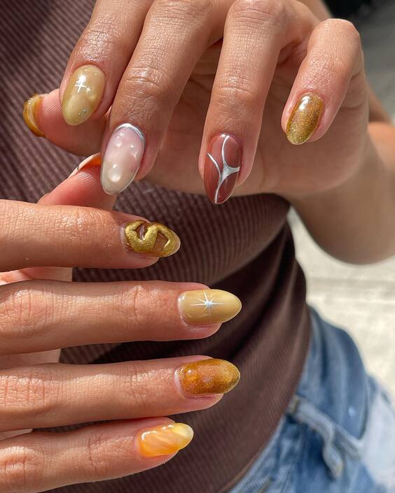 22 Explore Stunning Fall Themed Nails: Designs, Ideas, and Tips for Autumn